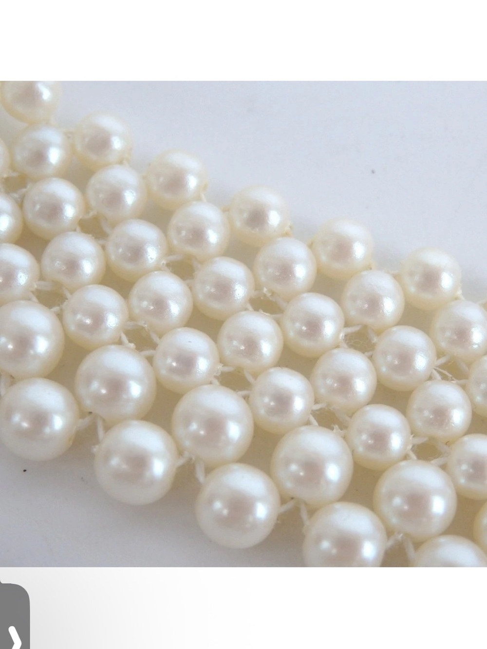 GIVENCHY Vintage Pearl Choker w/ Center Gem in original box EUC - Picture 8 of 11